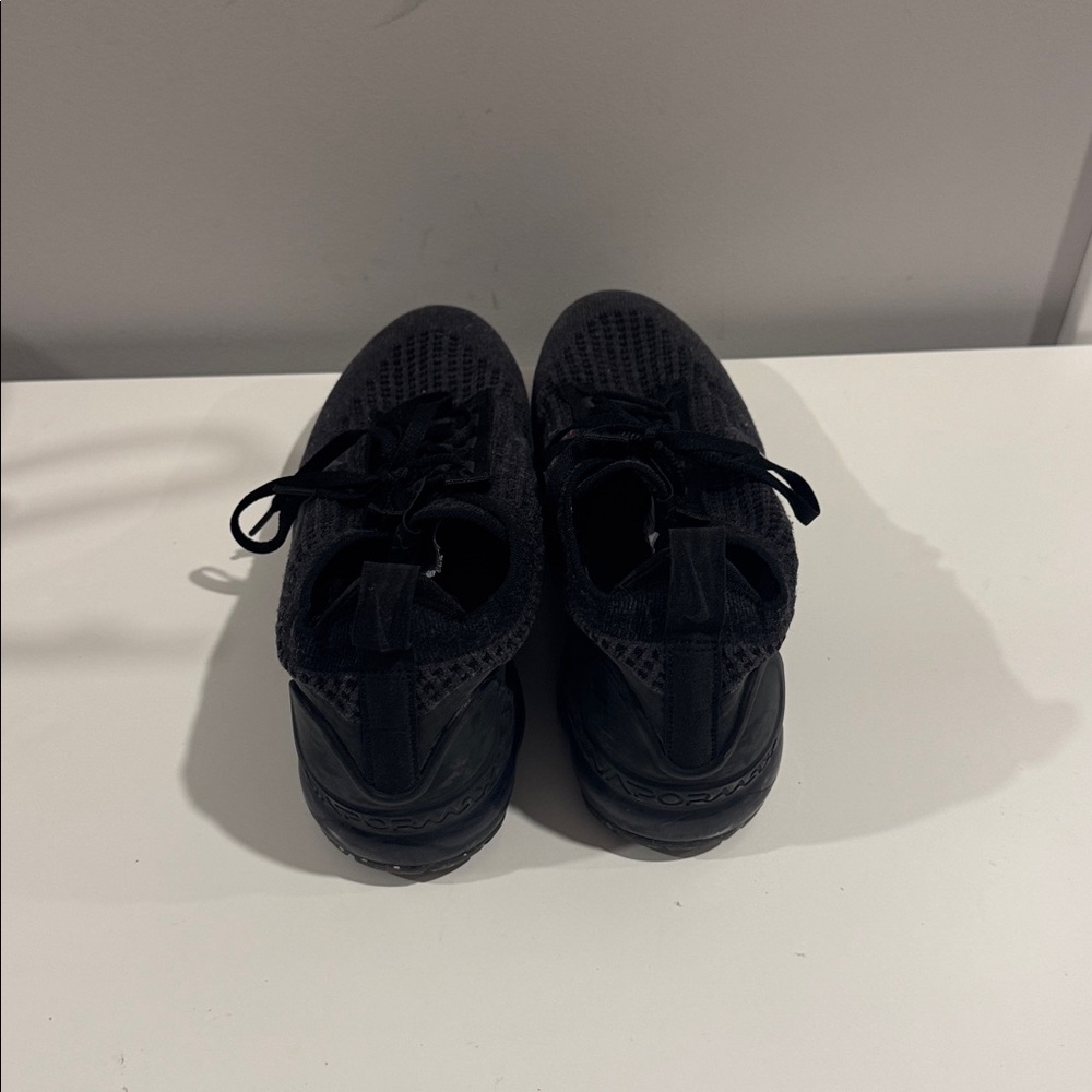 Nike Air Vapormax 2021 Flyknit Triple Black Sneakers Women’s 7.5 EU 40 Running - Picture 4 of 10